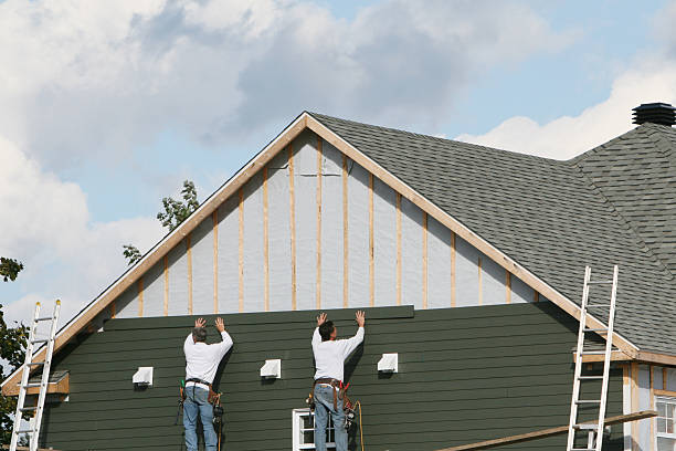 Professional Siding technician working in Belmont, NC